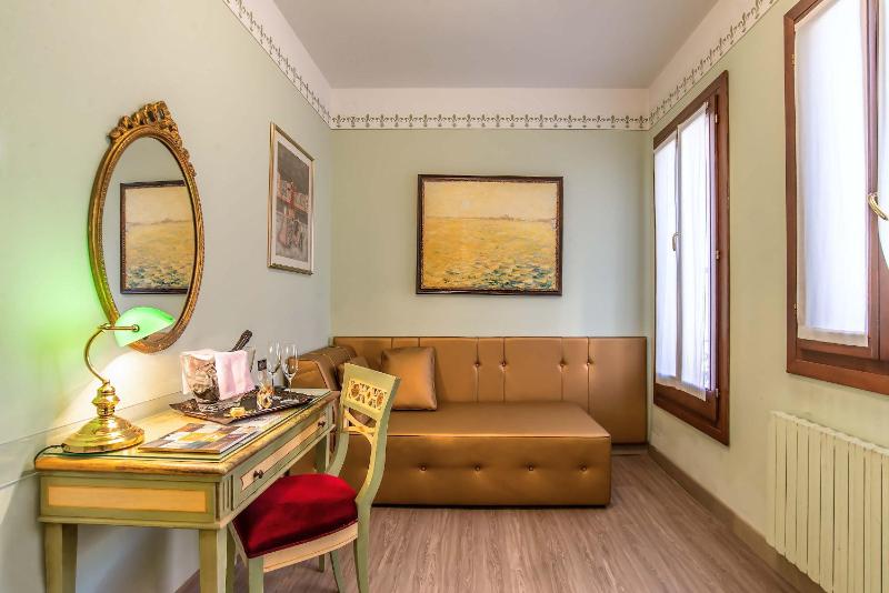 Junior Suite image 4