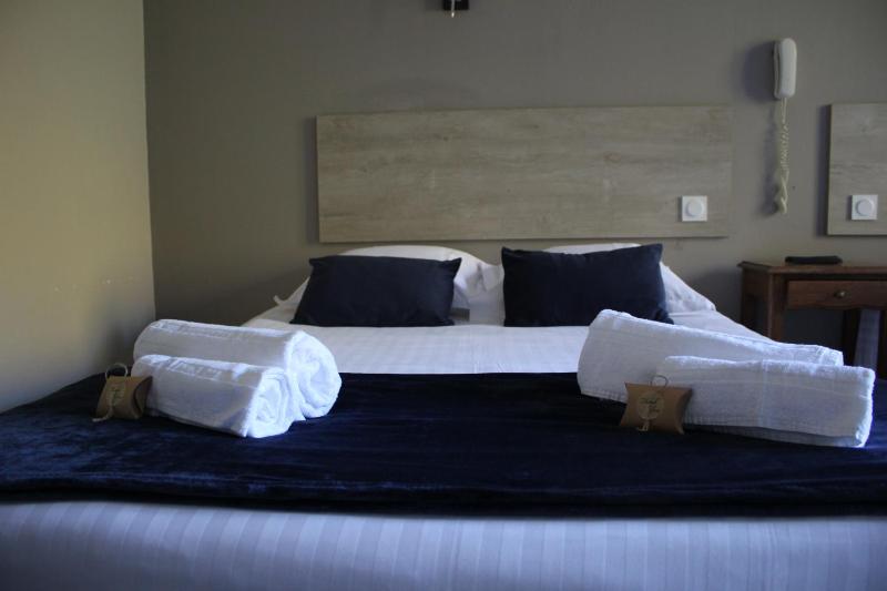 Quadruple Room image 4