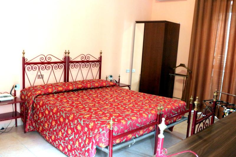 Standard Double Room image 1