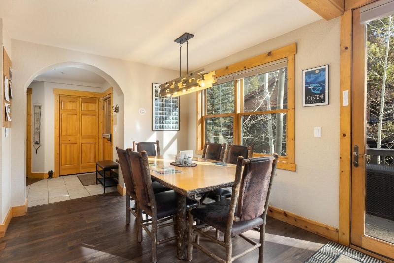8767 Trappers Crossing condo - image 15