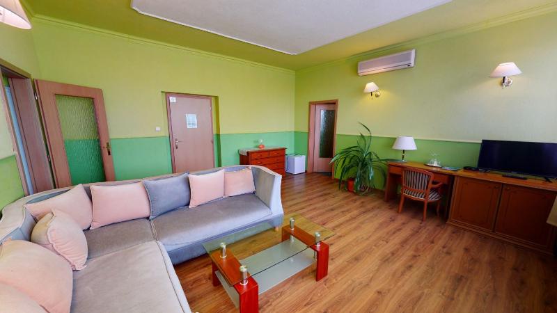 Suite image 3