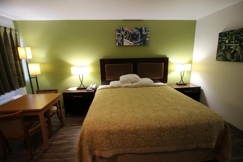 King Room image 3