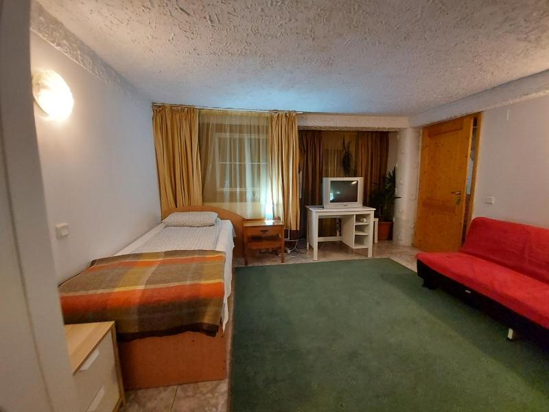 Two-Bedroom Apartment (5 Adults) image 1