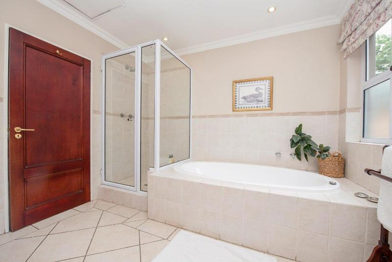 Wild Olive Executive Suite - image 14