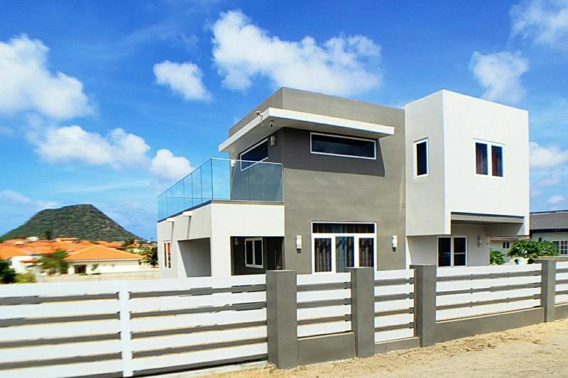 Cozy Modern 2BR Rooftop Terrace by ATW Accommodations - image 14