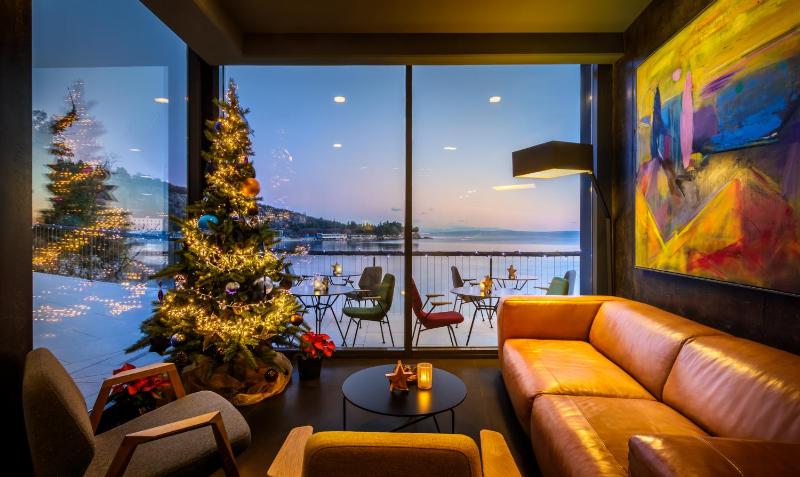 Superior Double Room with Balcony and Sea View image 4