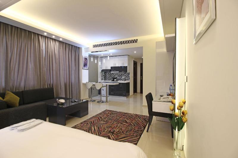 Superior Double Room image 4
