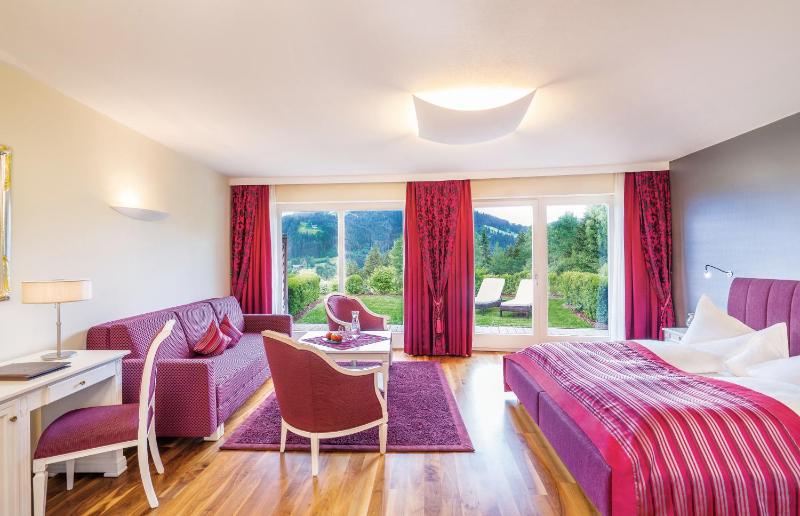 Junior Suite image 2