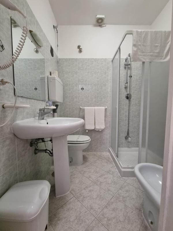 Triple Room image 2