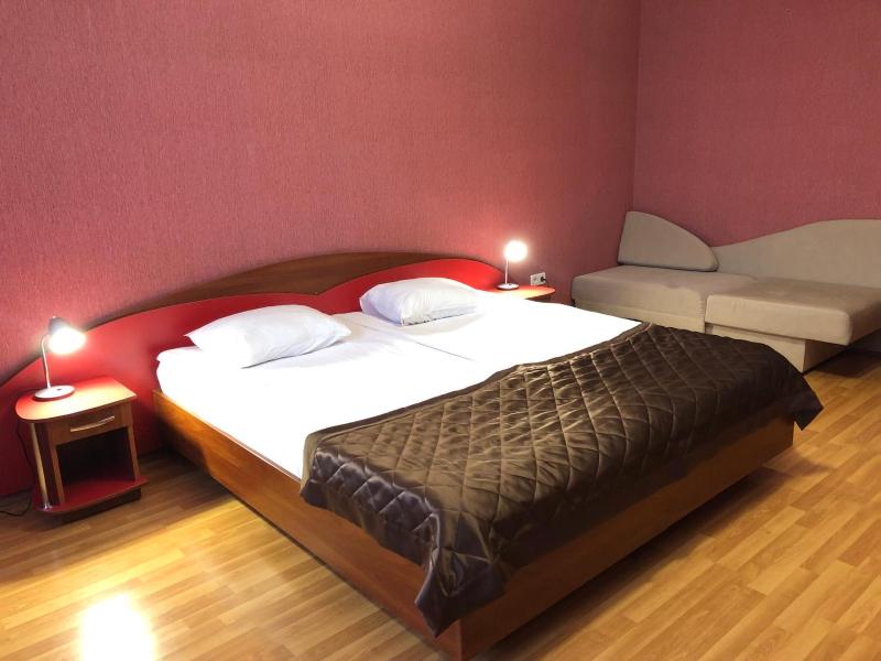 Comfort Hotel - image 6