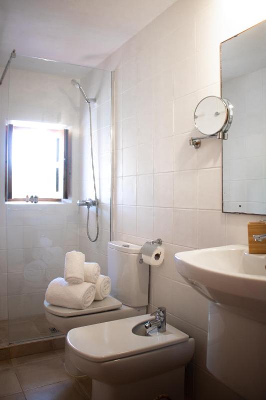 Two-Bedroom House image 4