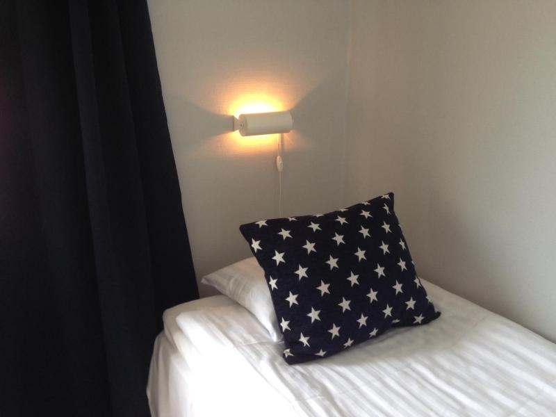 Double or twin room with private WC and shower image 3
