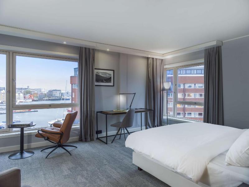 Junior Suite image 1