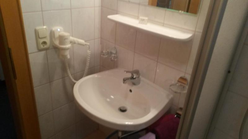 Double Room with Balcony image 3