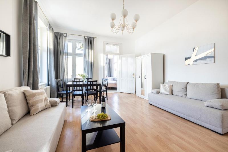 Riviera Residence Apartments - image 5