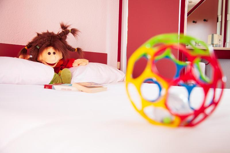 Double Room - Disability Access image 4