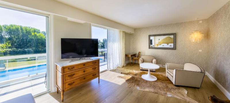 Junior Suite image 3