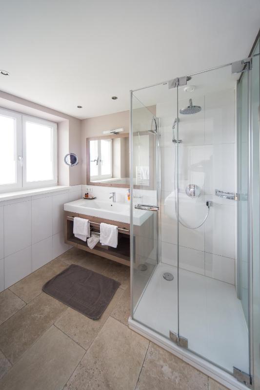  Double Room Landhaus with Balcony and  Lake View image 2