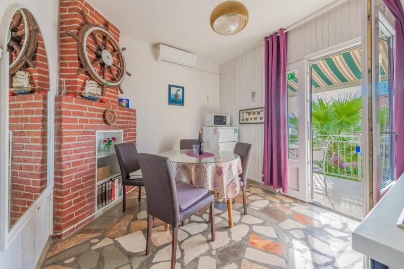 Apartment in Okrug Gornji with sea view terrace air conditioning WiFi 5046-2 - image 5