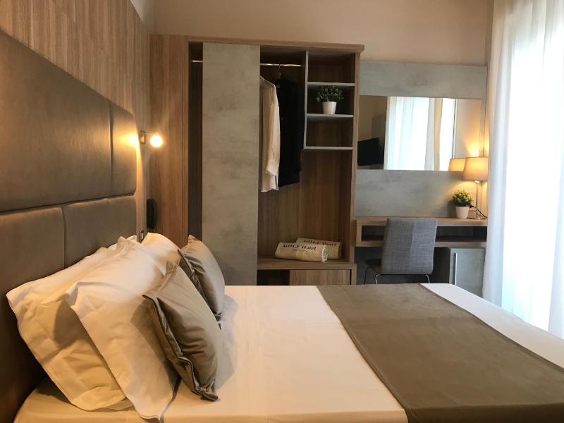 Superior Double or Twin Room image 1