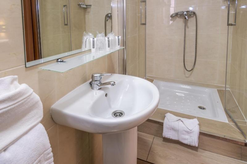 Double or Twin Room image 1