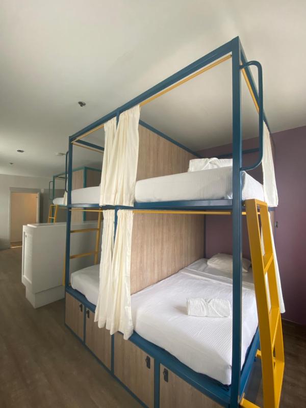 Bed in 6-Bed Dormitory Room image 3