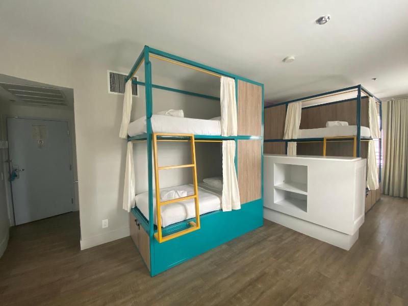 Bed in 6-Bed Dormitory Room image 4