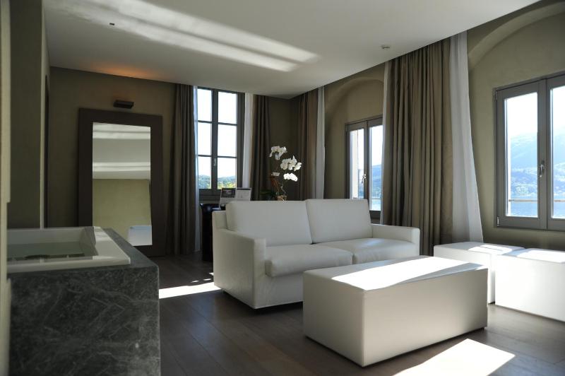 Deluxe Suite image 4