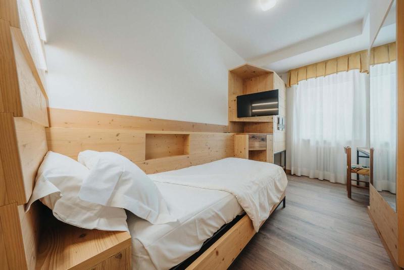 Single Room image 4