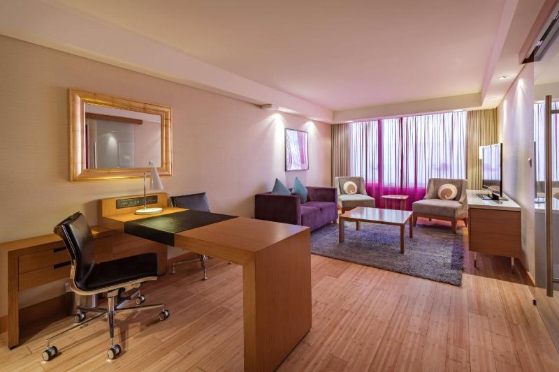 Radisson Blu Hotel Kuwait - image 10
