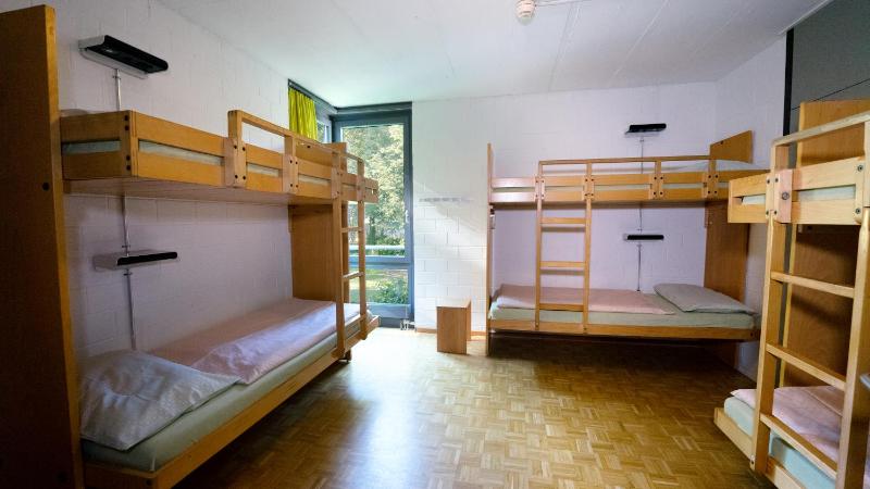 Bed in 6-Bed Dormitory Room image 1