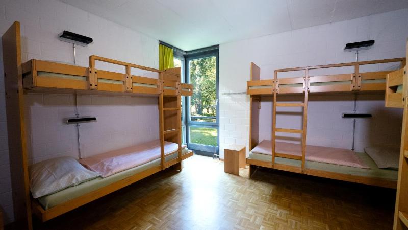 Bed in 6-Bed Dormitory Room image 3