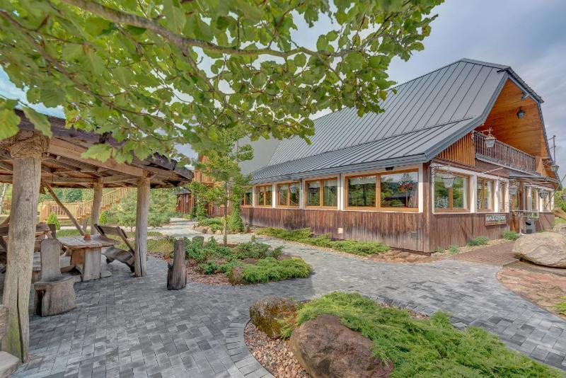 Quadruple Room with Bathroom image 3