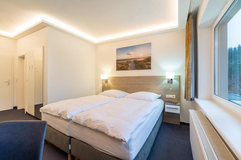 Comfort Triple Room image 3