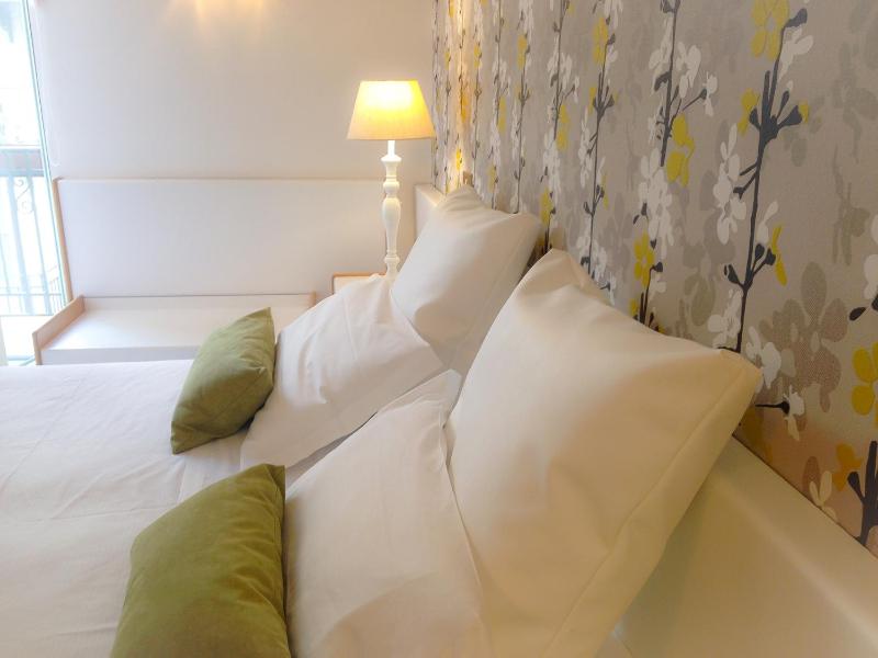 Standard Double Room image 2