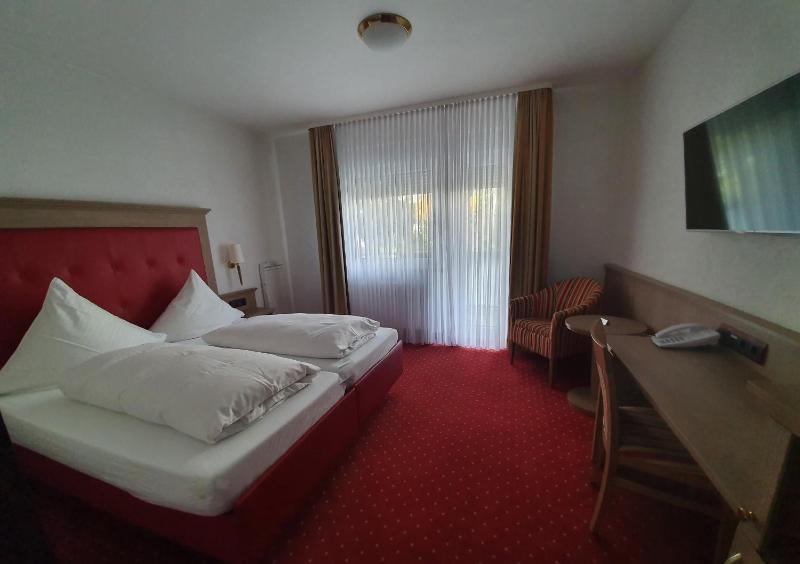 Standard Double Room image 1