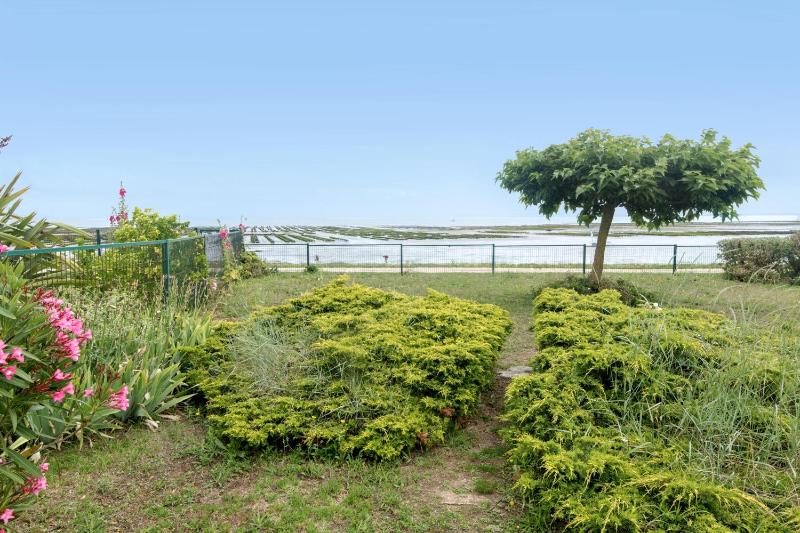 Two-Bedroom Holiday Home image 3