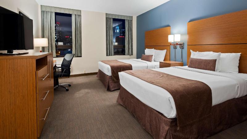Best Western Plus Philadelphia Convention Center Hotel - image 1