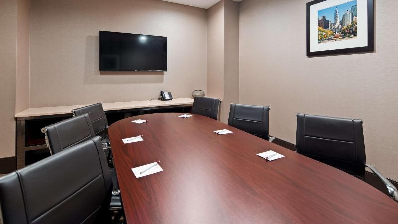 Best Western Plus Philadelphia Convention Center Hotel - image 13
