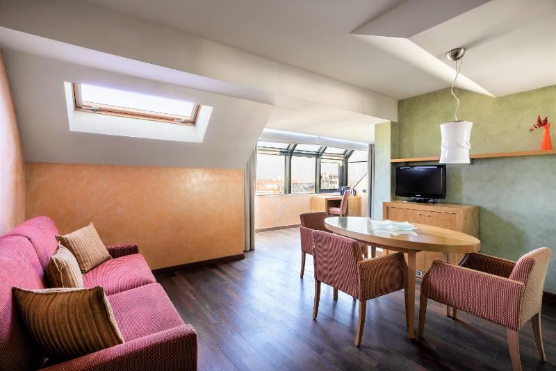 Suite image 3