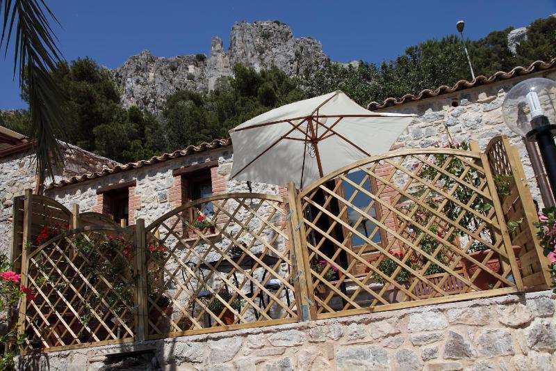 La Casa della Luna (by Vacation Service) - image 1