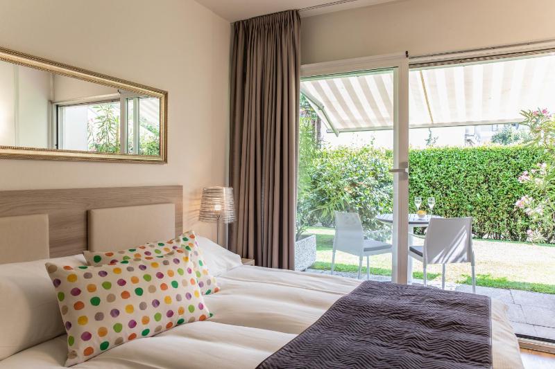 Double Room with Garden image 1
