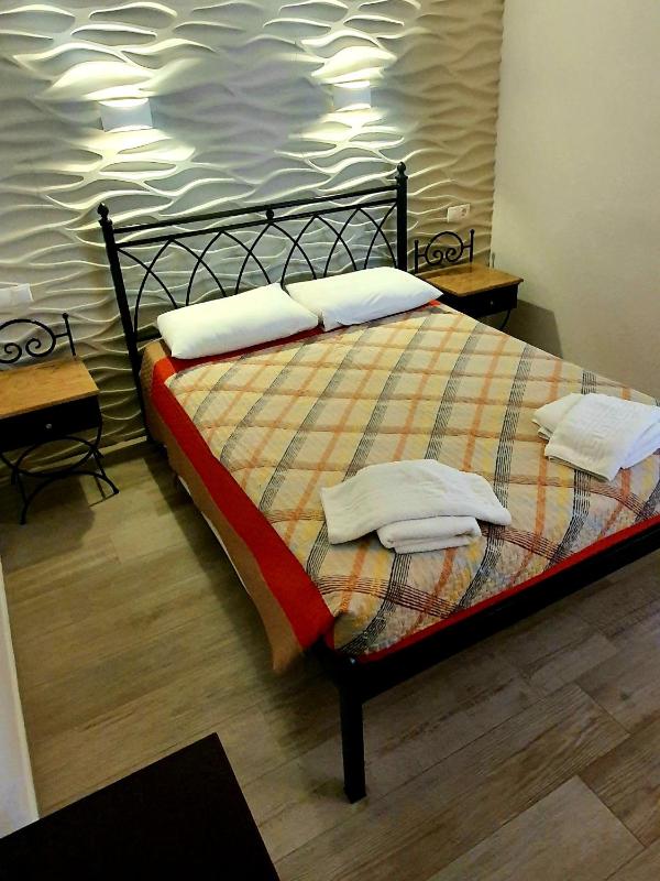 Studio with Sea View and Private Balcony- Double Bed image 4