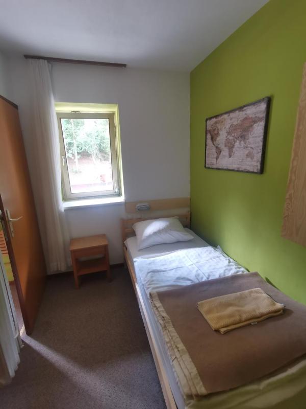 Single Room with Private Bathroom image 4