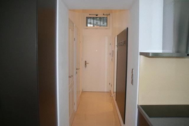 One-Bedroom Apartment (2 - 4 Adults) image 2