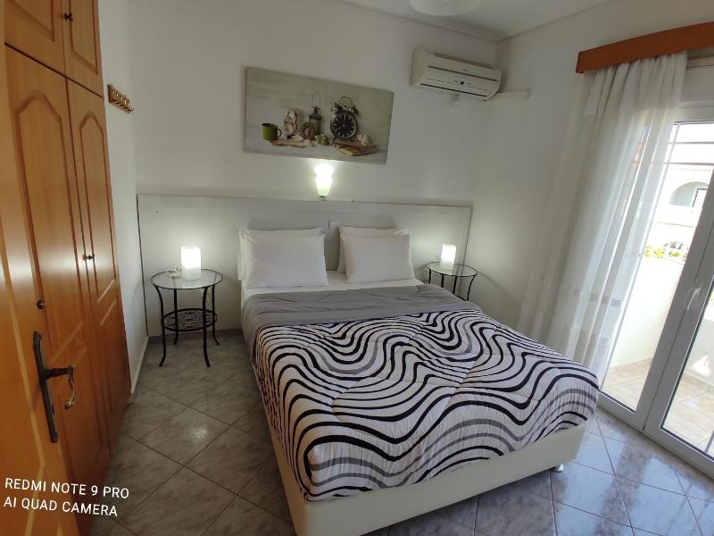 Apartment with Mountain View image 2