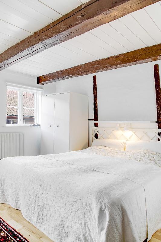 Family Room (2 Adults + 2 Children) image 3