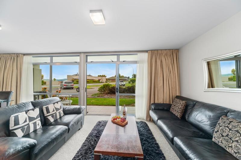 Affordable One Bedroom Apartment Lake Taupo C4 - image 11