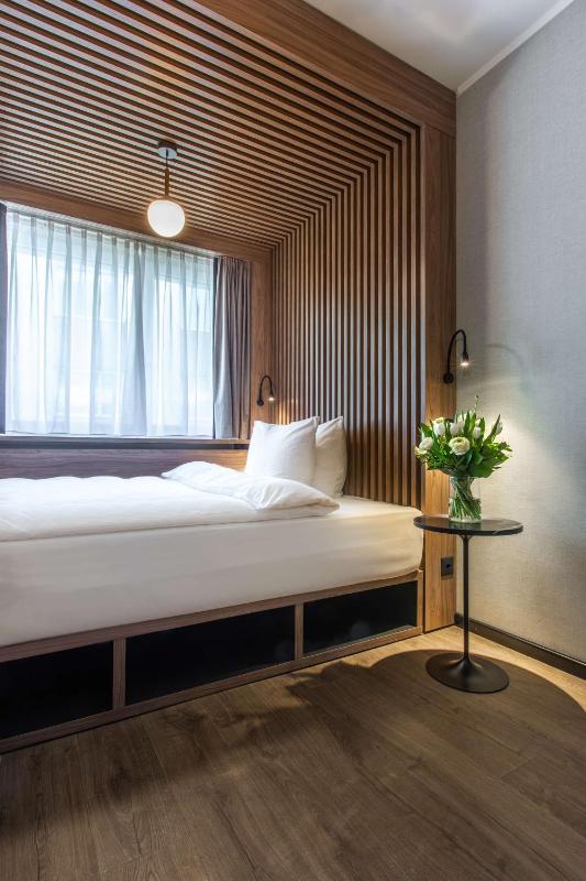 Single Room image 2