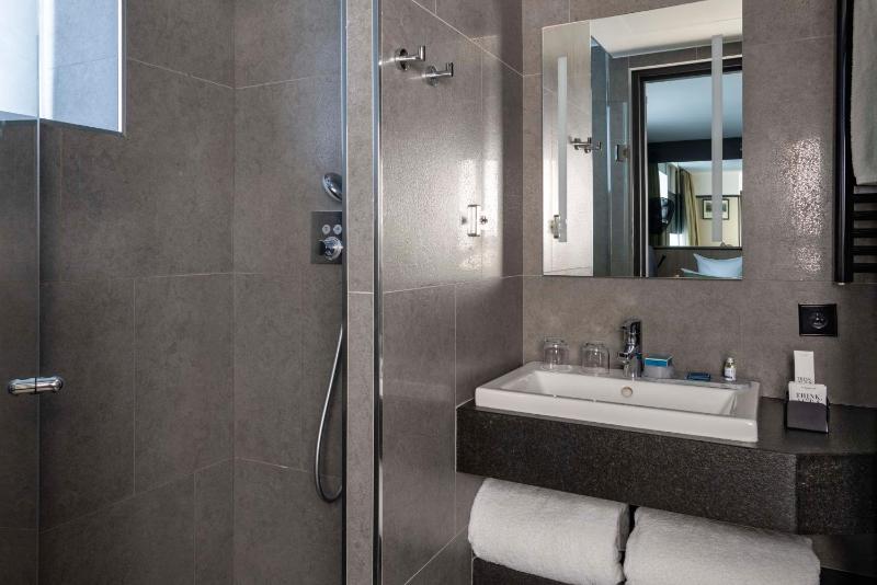 Classic Room image 4